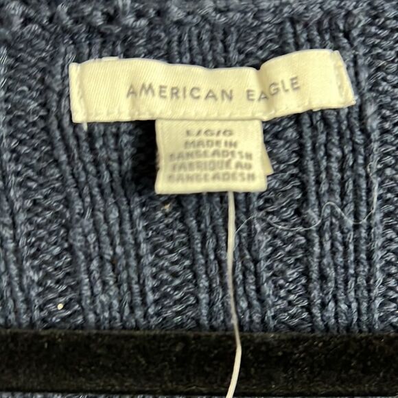 American Eagle Size Large Navy Button Up Knitted Cardigan NWT - Picture 3 of 5
